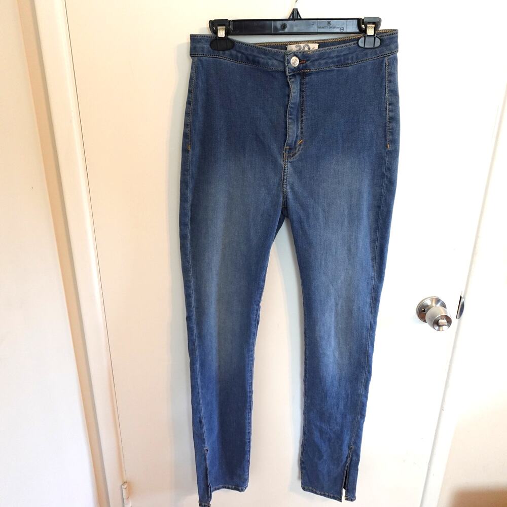 Free People We the Free Riley Slit Skinny Jeans Denim Stretch Boho Size 30 - Picture 2 of 11